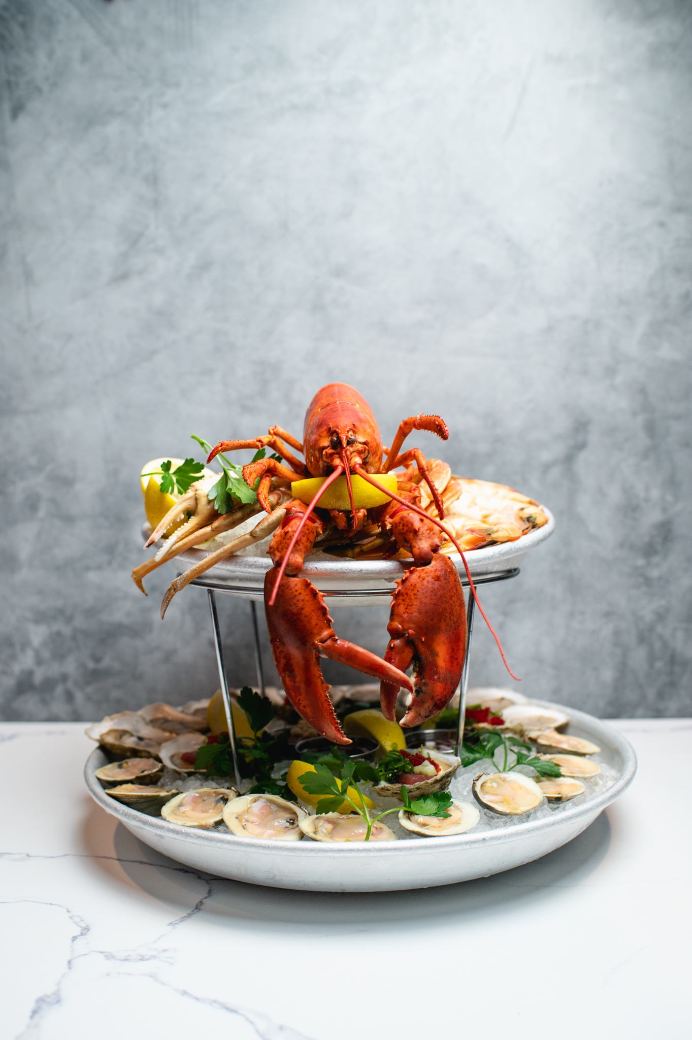 What to Expect From a Raw Bar in Boston