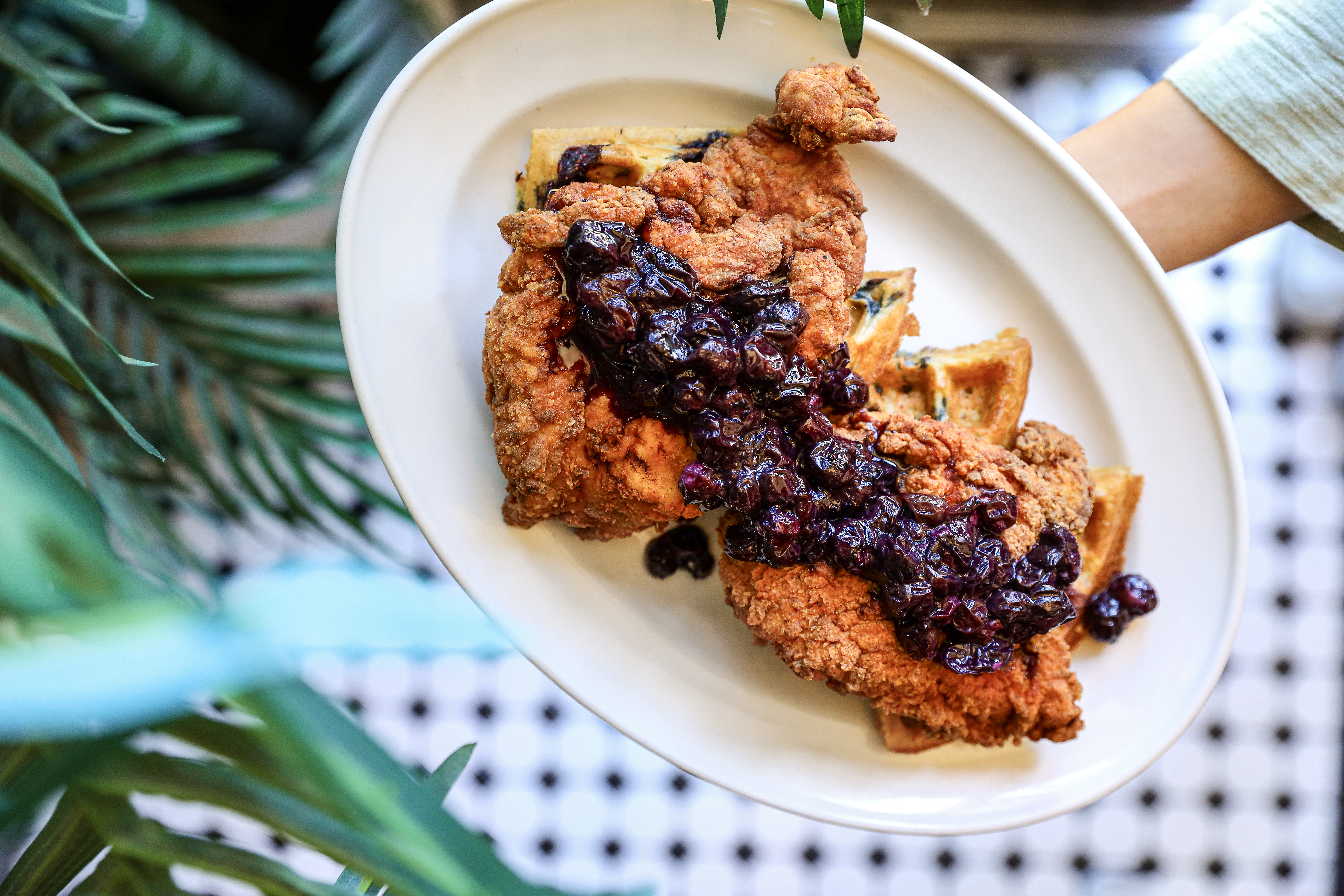 Back Bay Social brunch service