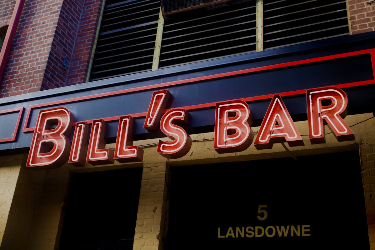 Bill's Bar interior