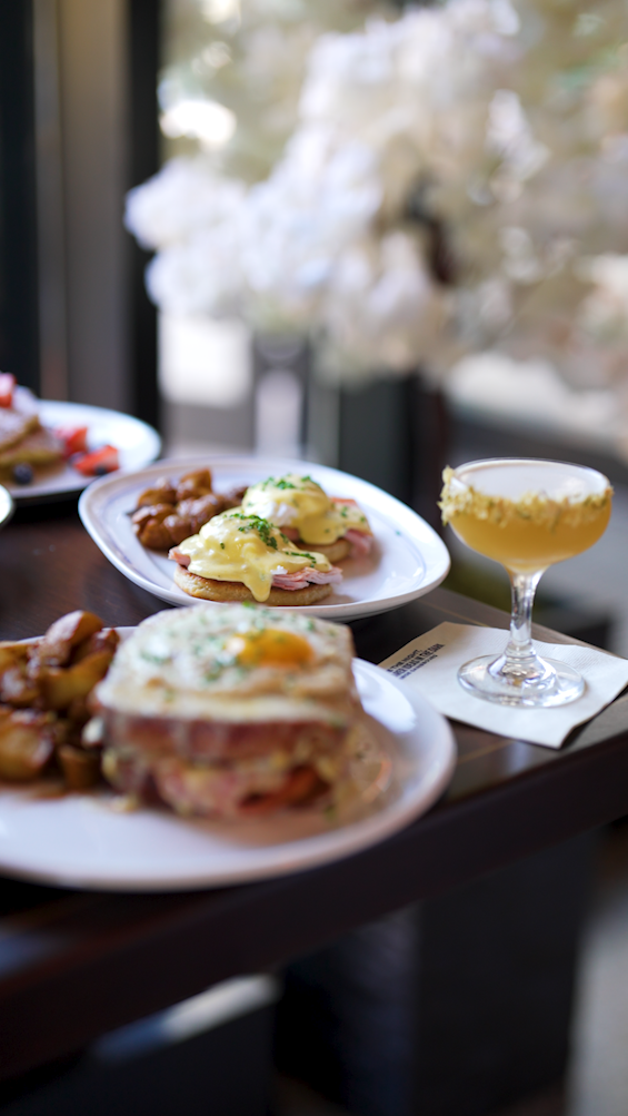 Daily Boozy Brunch in Back Bay | Rochambeau